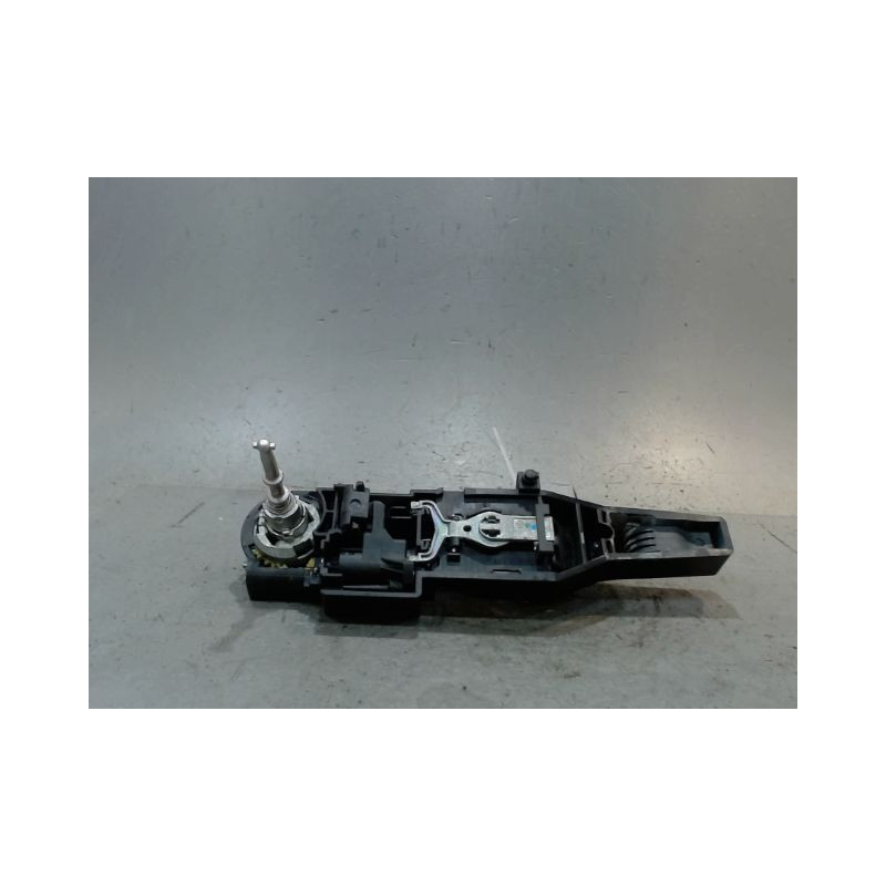 POIGNEE EXTERIEURE PORTE AVANT GAUCHE RENAULT KANGOO