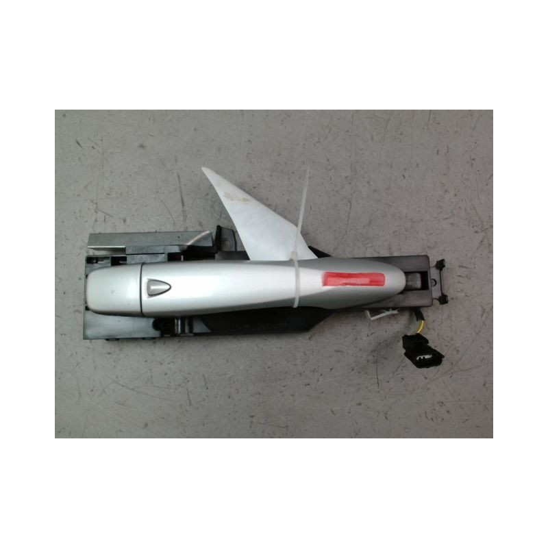 POIGNEE EXTERIEURE PORTE AVANT DROIT FORD FIESTA VI PHASE 1 2008-...