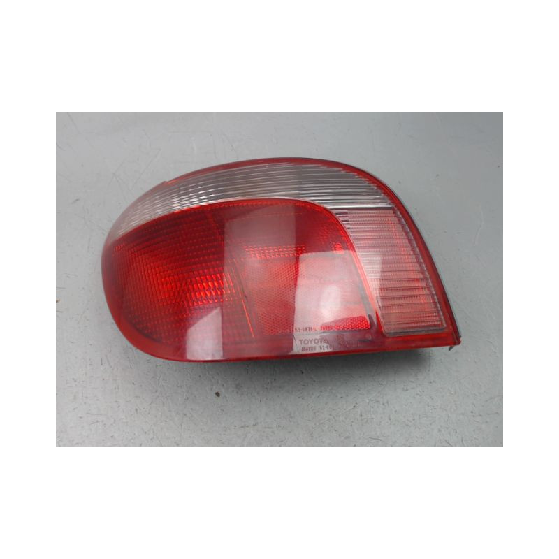 FEU ARRIERE GAUCHE  TOYOTA YARIS I Phase 1 1999-2003