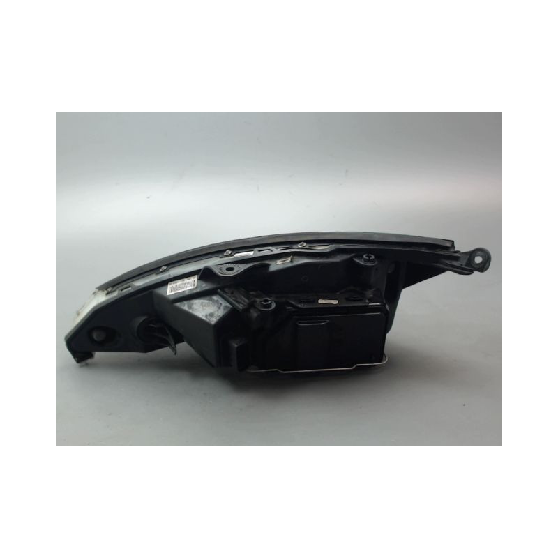 PHARE DROIT FORD FOCUS BERL. I 1998-2004