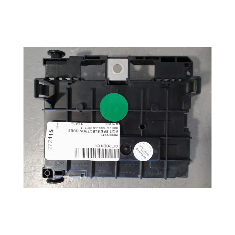 BOITE A FUSIBLES CITROEN C4