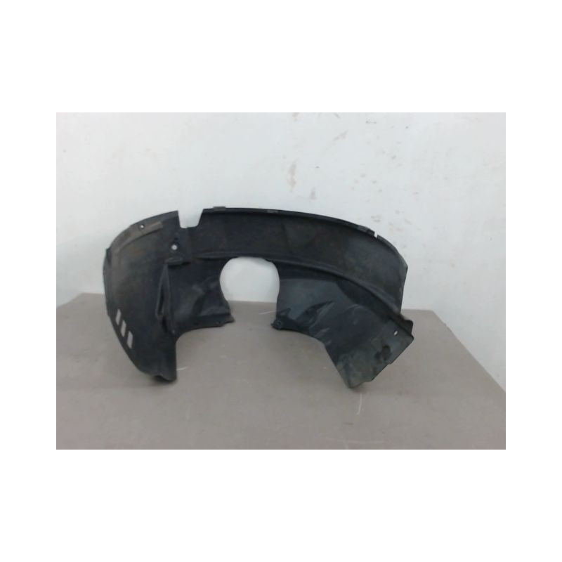 PARE-BOUE AVANT GAUCHE FORD FIESTA