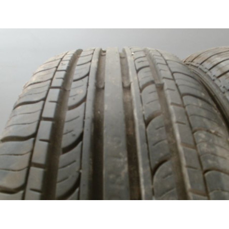 Paire de pneus ROVELO RHP-780P 185 60 15 84 H