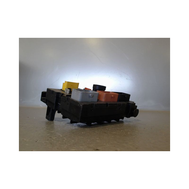 BOITE A FUSIBLES CITROEN C2 2003-