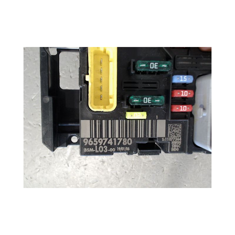 BOITE A FUSIBLES CITROEN C3 2005-