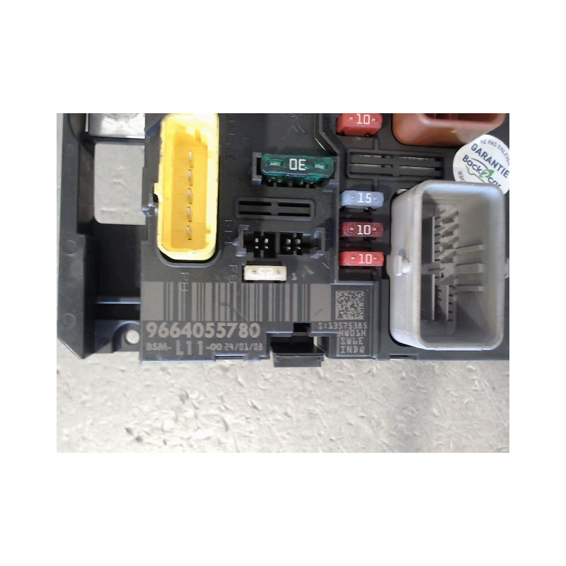 BOITE A FUSIBLES PEUGEOT 207 5P