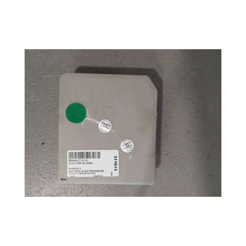 BOITE A FUSIBLES RENAULT CLIO III 2009-