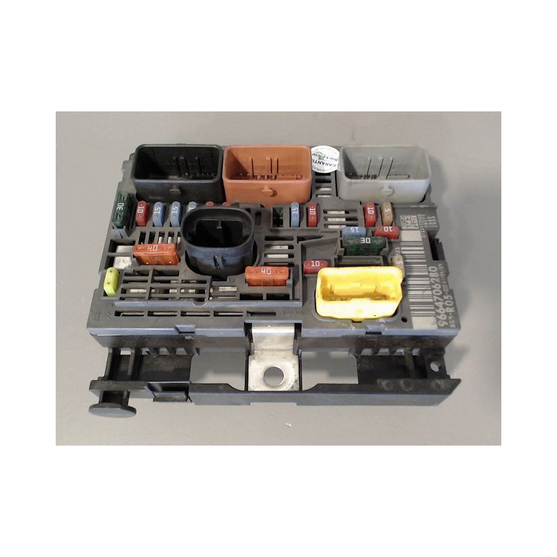 BOITE A FUSIBLES PEUGEOT 308 2007-