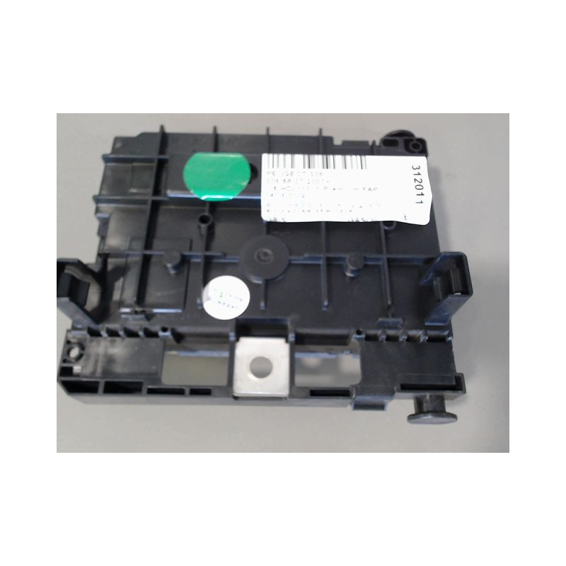 BOITE A FUSIBLES PEUGEOT 308 2007-