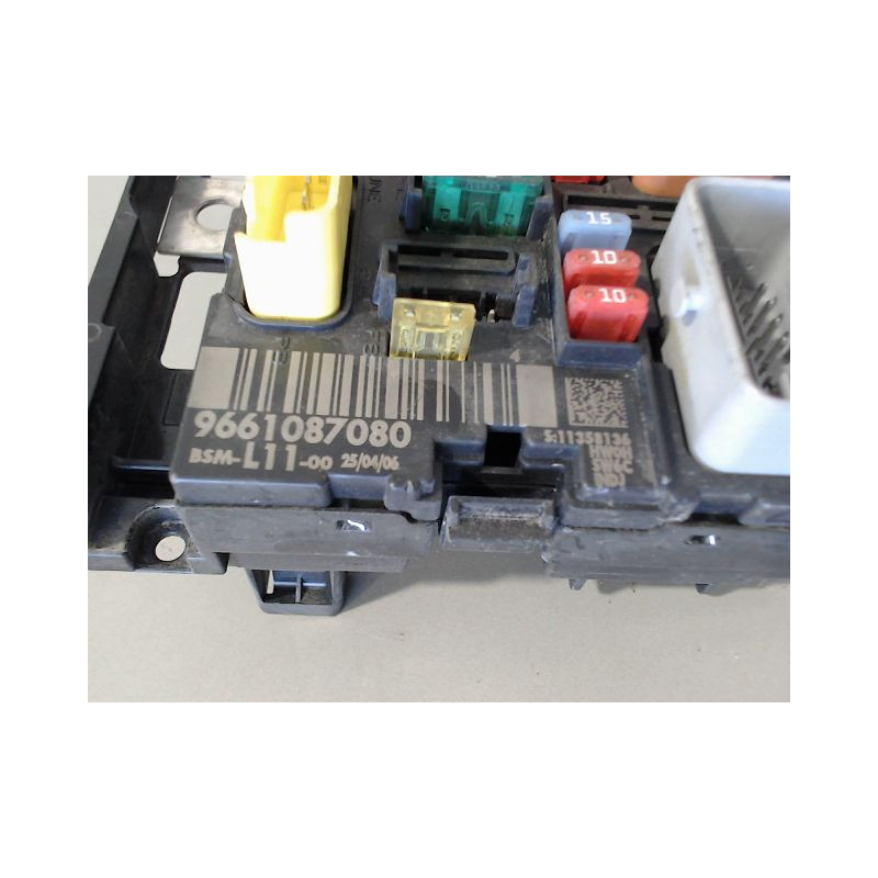 BOITE A FUSIBLES PEUGEOT 307 2005-
