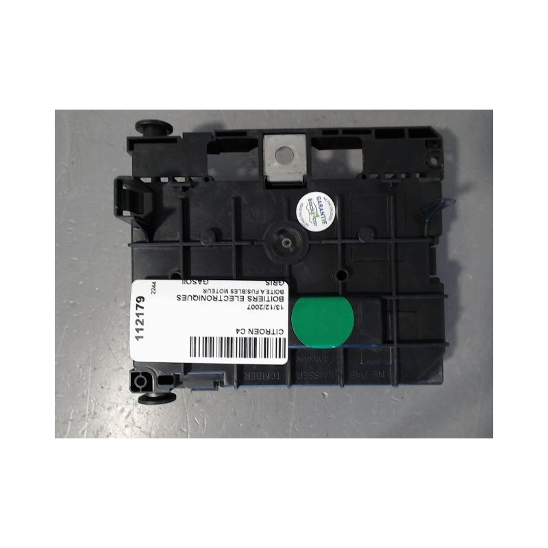 BOITE A FUSIBLES CITROEN C4