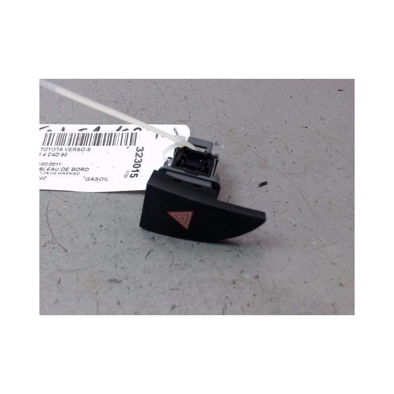 BOUTON DE WARNING TOYOTA VERSO-S