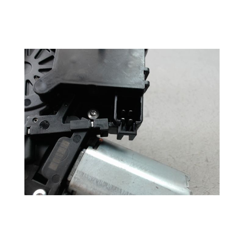 MECANISME ESSUIE-GLACE ARRIERE TOYOTA YARIS II Phase 2 2009-2011