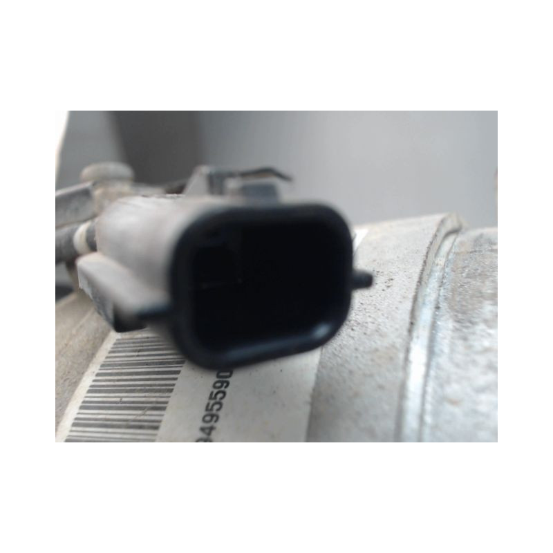 COMPRESSEUR AIR CONDITIONNE DACIA SANDERO