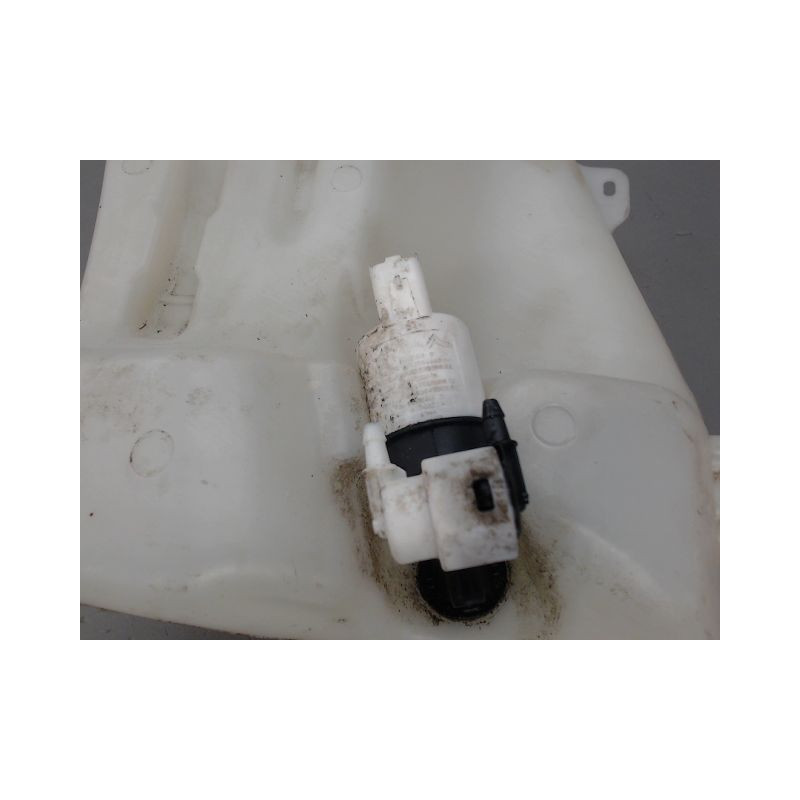 RESERVOIR LAVE-GLACE AVANT CITROEN C4