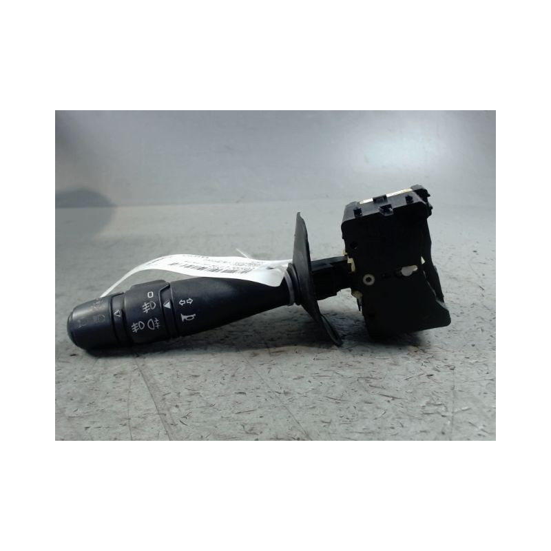 COMMANDE CLIGNOTANT DACIA LOGAN 4 P 05-08