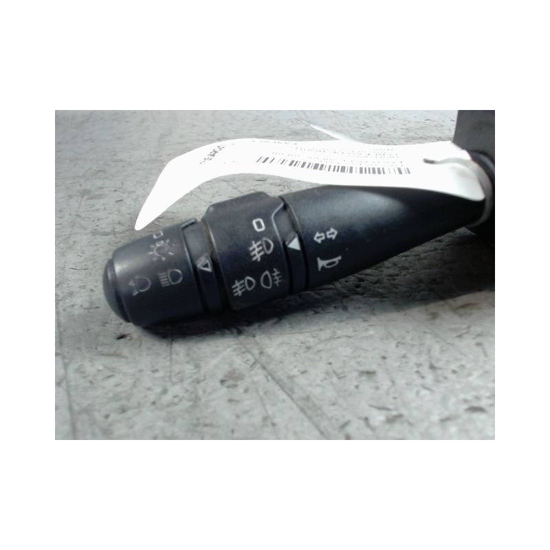 COMMANDE CLIGNOTANT DACIA LOGAN 4 P 05-08