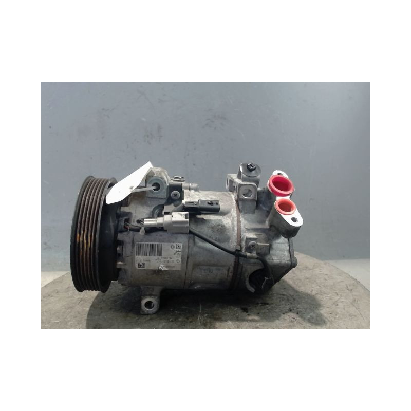 COMPRESSEUR AIR CONDITIONNE RENAULT CLIO IV