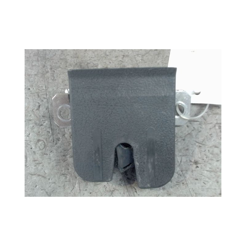SERRURE HAYON  VOLKSWAGEN POLO 2005-