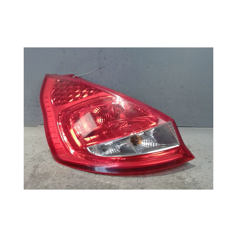 FEU ARRIERE GAUCHE  FORD FIESTA 2010-
