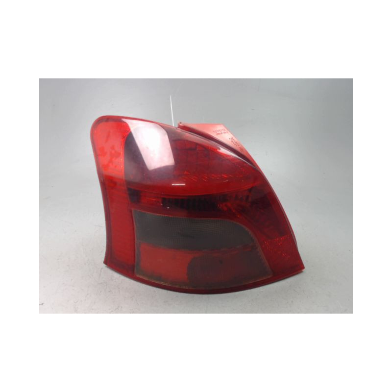 FEU ARRIERE GAUCHE  TOYOTA YARIS II Phase 1 2005-2009