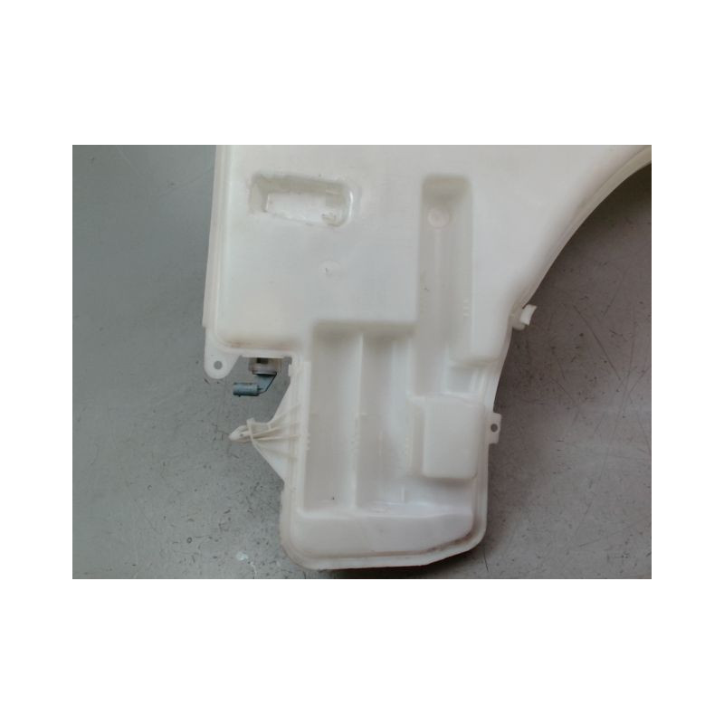RESERVOIR LAVE-GLACE AVANT BMW SERIE 3 BERL. V Phase 2 (E90) 2008-2011