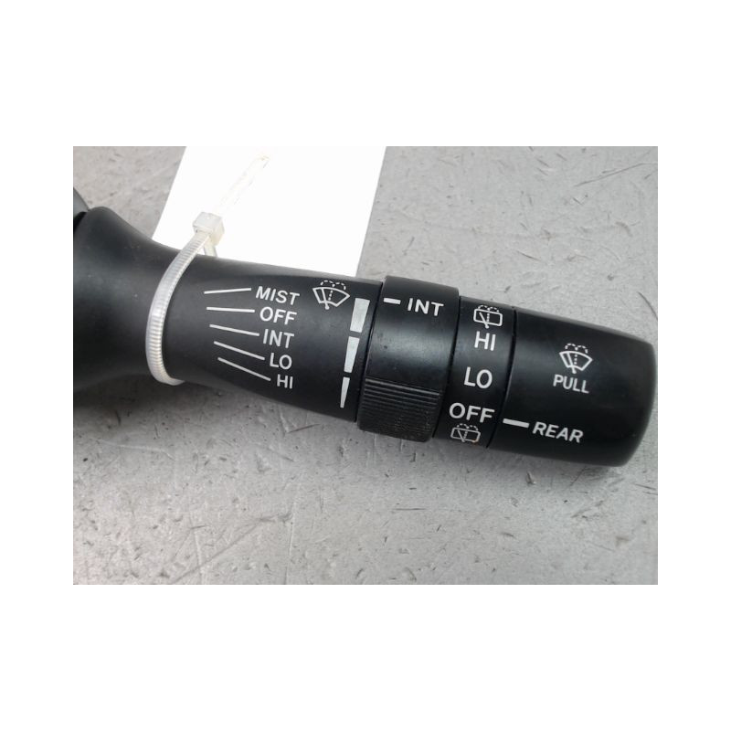 COMMANDE ESSUIE GLACE TOYOTA PRIUS 2004-