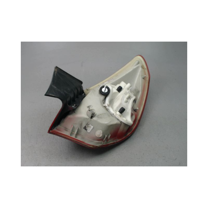 FEU ARRIERE GAUCHE  OPEL ASTRA IV Phase 1 (J) 2010-2012
