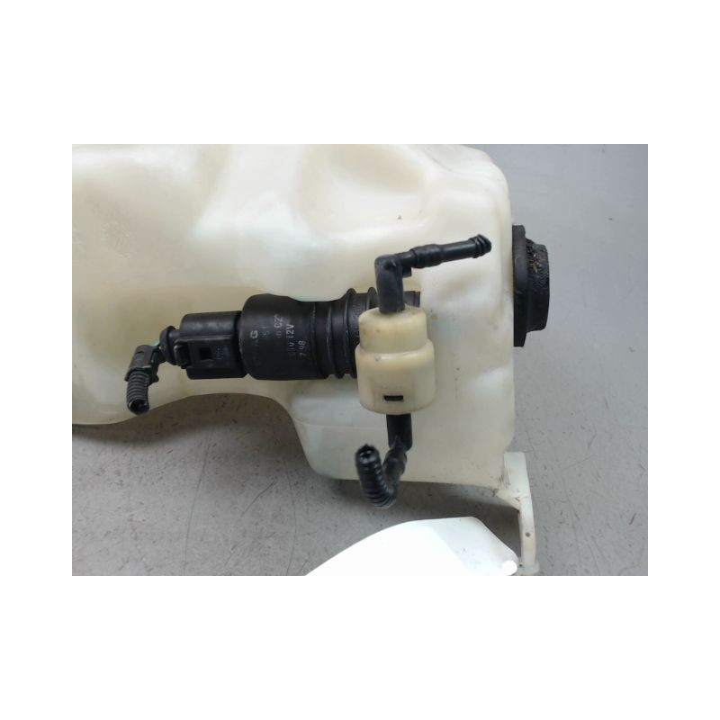 RESERVOIR LAVE-GLACE AVANT VOLKSWAGEN GOLF IV (1J) 1998-2004