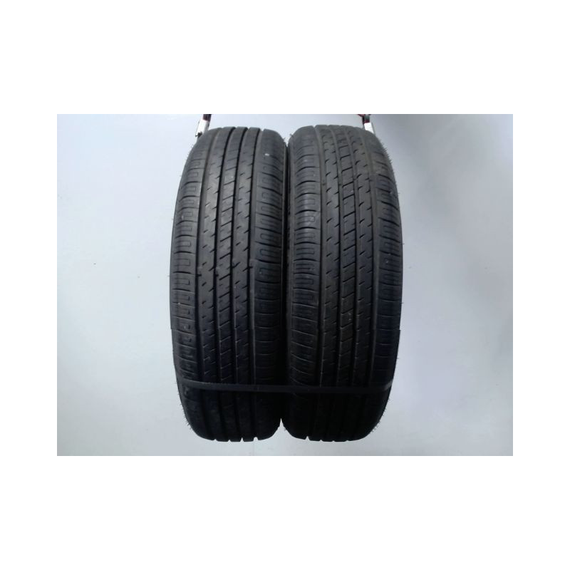 Paire de pneus ARMSTRONG BLU-TRAC PC 155 65 14 75 T