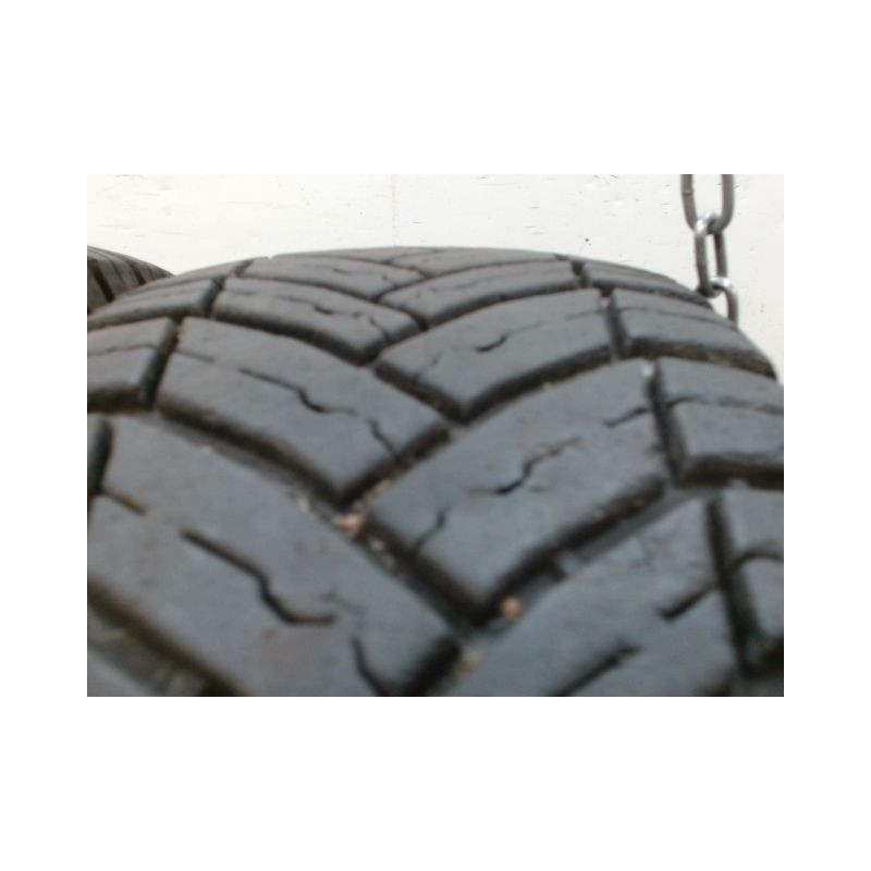 Paire de pneus MICHELIN AGILIS CROSSCLIMATE 215 75 16 113 R
