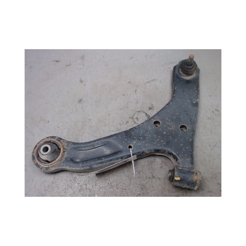 TRIANGLE INFERIEUR AVANT GAUCHE SUZUKI G.VITARA
