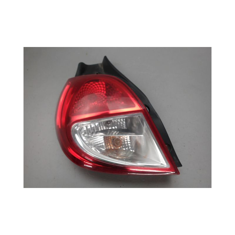 FEU ARRIERE GAUCHE  RENAULT CLIO