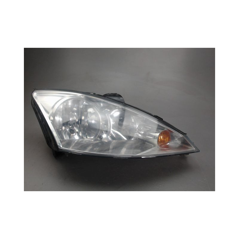 PHARE DROIT FORD FOCUS