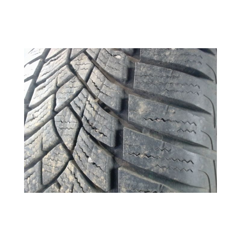 Pneu GOOD YEAR ULTRAGRIP PERFORMANCE + 195 50 15 82 H