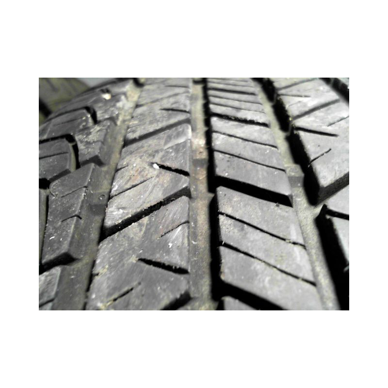 Paire de pneus TAURUS 701 215 65 17 99 V
