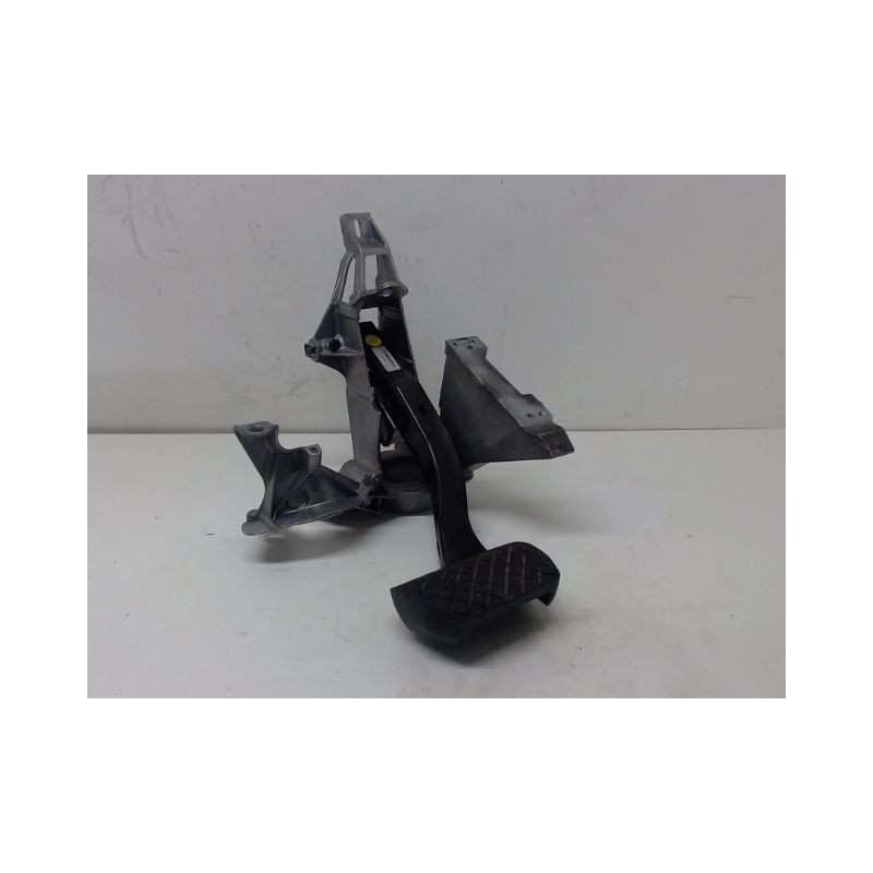 PEDALE DE FREIN AUDI A6 2004-