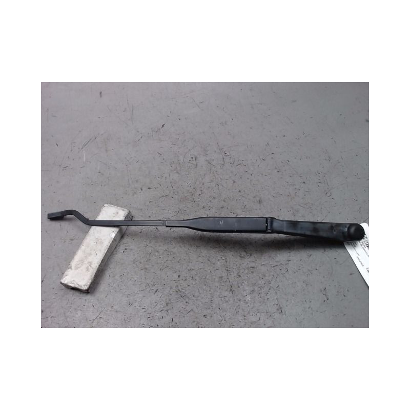BRAS ESSUIE-GLACE AVANT GAUCHE NISSAN MICRA 2000-2003
