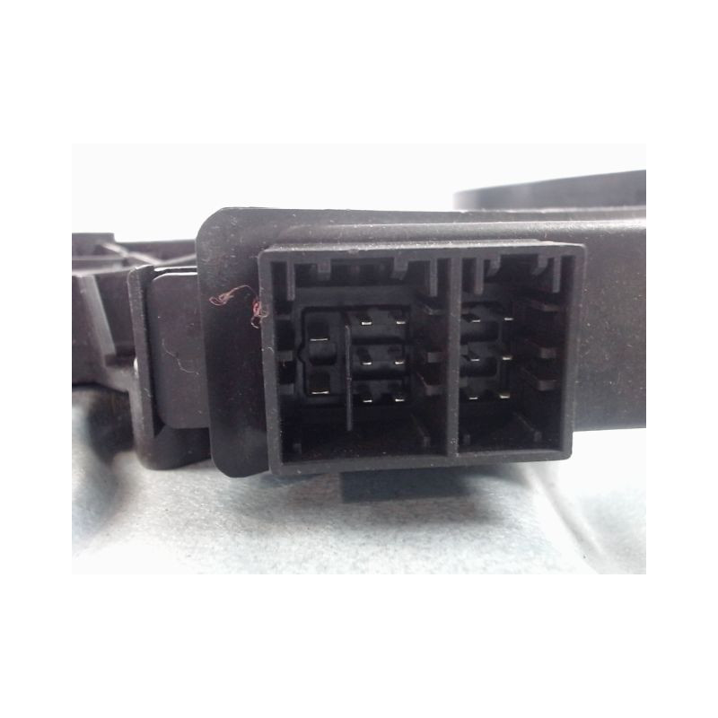 MECANISME+MOTEUR LEVE-GLACE AVANT DROIT VOLKSWAGEN POLO 2005-