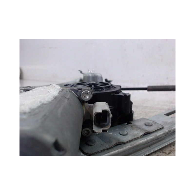 MECANISME+MOTEUR LEVE-GLACE AVANT GAUCHE PEUGEOT 206+ 2009-