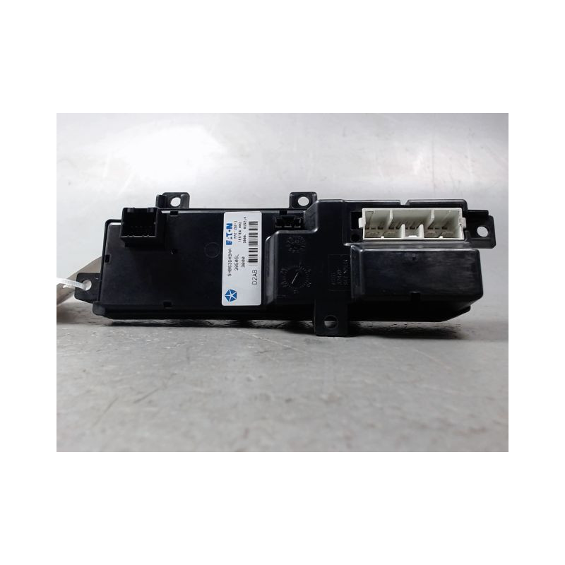 COMMANDE LEVE-GLACE PORTE AVG JEEP G.CHEROKE