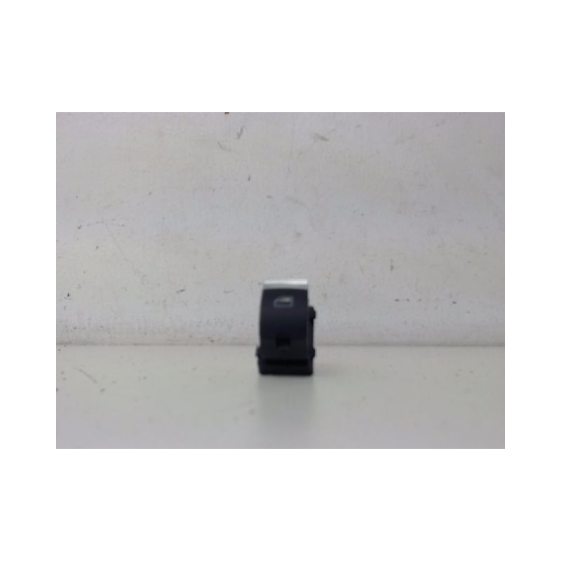 COMMANDE LEVE-GLACE PORTE AVD AUDI A3