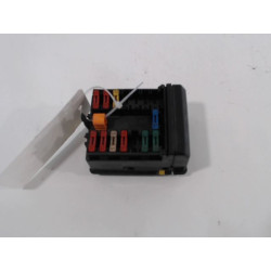 PLATINE FUSIBLE AV