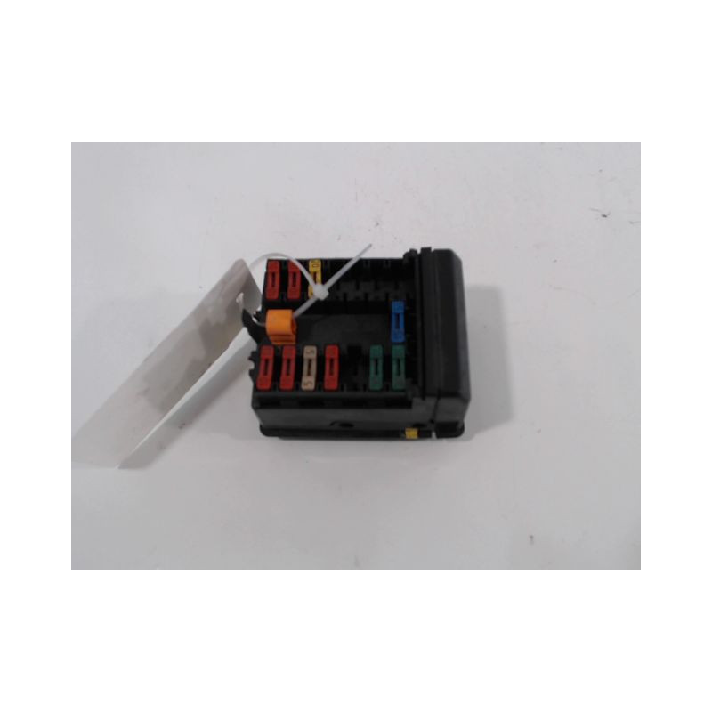 PLATINE FUSIBLE AVANT CITROEN SAXO 99-