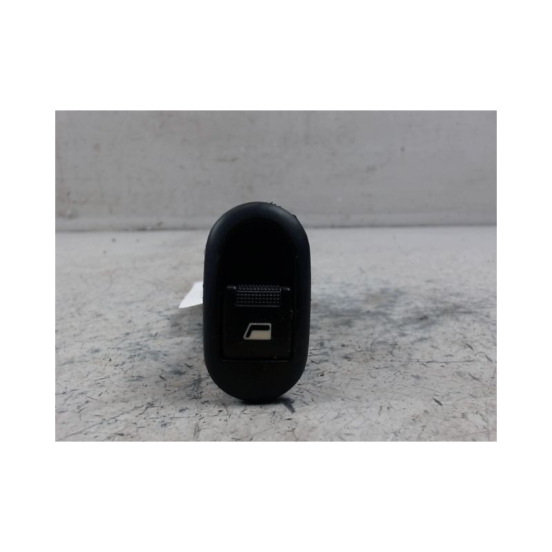 COMMANDE LEVE-GLACE PORTE AVD CITROEN C3 2005-