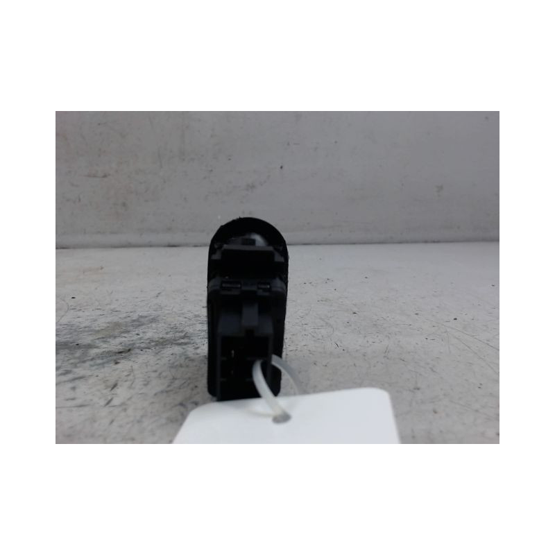 COMMANDE LEVE-GLACE PORTE AVD CITROEN C3 2005-