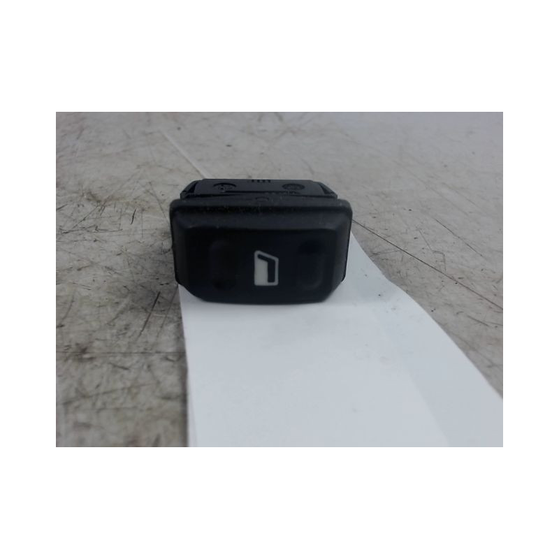 COMMANDE LEVE-GLACE PORTE AVD CITROEN XSARA PICASSO
