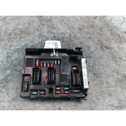 PLATINE FUSIBLE AV