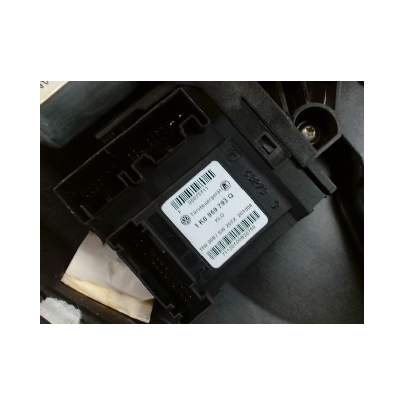 MECANISME+MOTEUR LEVE-GLACE AVANT GAUCHE VOLKSWAGEN GOLF VI 2008-