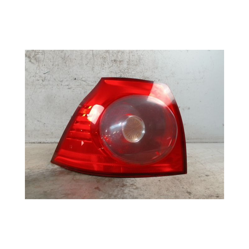 FEU ARRIERE GAUCHE  VOLKSWAGEN GOLF V 2003-2009